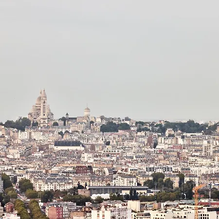 H4 Wyndham Paris Pleyel Hotel 4*
