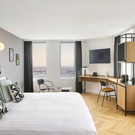 Hotel H4 Wyndham Paris Pleyel 4*