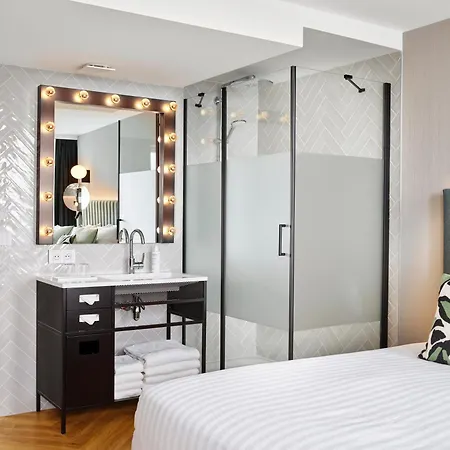 Hotel H4 Wyndham Paris Pleyel