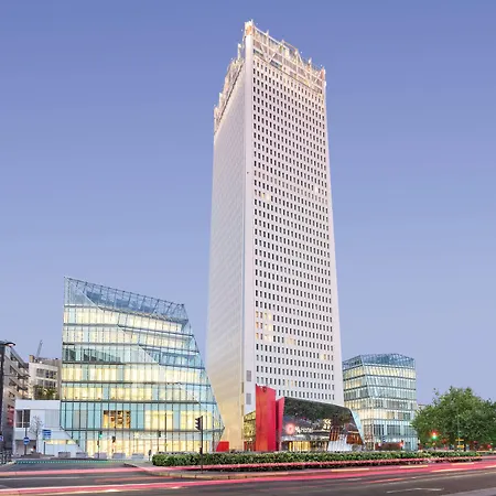 Hotel H4 Wyndham Paris Pleyel 4*