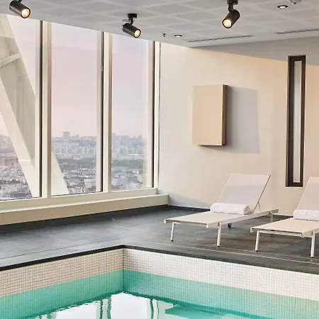 H4 Wyndham Paris Pleyel Hotel 4*