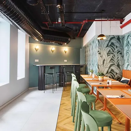 H4 Wyndham Paris Pleyel Hotel