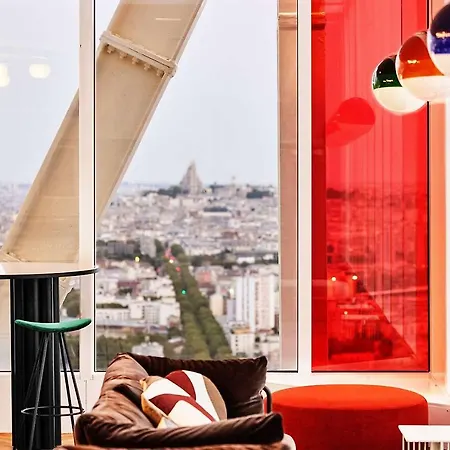 Hotel H4 Wyndham Paris Pleyel 4*