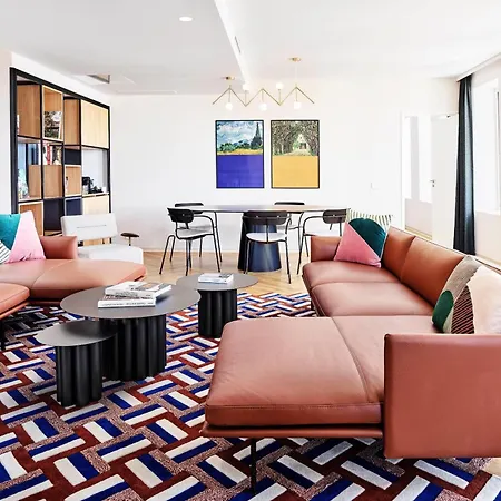 H4 Wyndham Paris Pleyel Hotel 4*