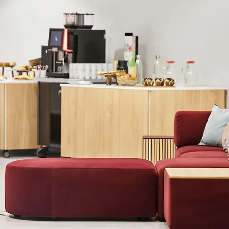 H4 Wyndham Paris Pleyel Hotel