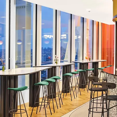 H4 Wyndham Paris Pleyel 4*