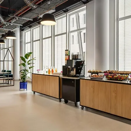 Отель H4 Wyndham Paris Pleyel