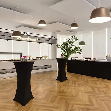 Hotel H4 Wyndham Paris Pleyel Saint-Denis (Seine-Saint-Denis)