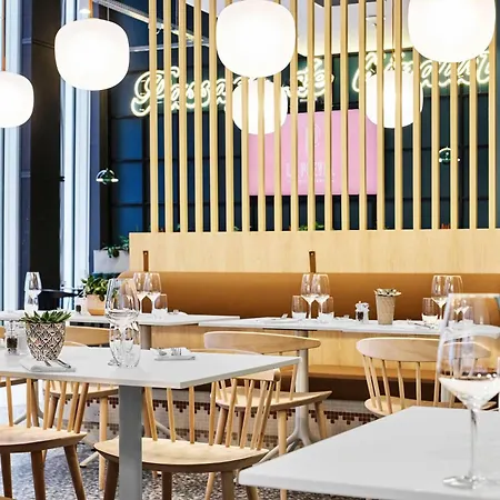H4 Wyndham Paris Pleyel מלון 4*