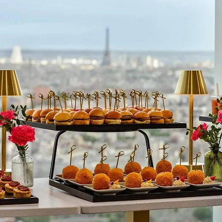 Hotel H4 Wyndham Paris Pleyel 4*