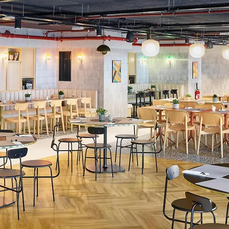 Wyndham Paris Pleyel Hotel Saint-Denis (Seine-Saint-Denis)