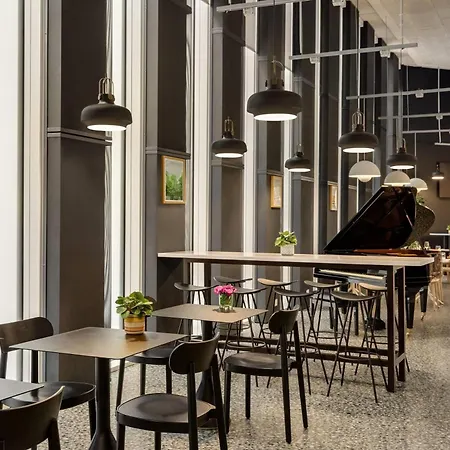H4 Wyndham Paris Pleyel 4*