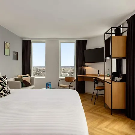 H4 Wyndham Paris Pleyel Saint-Denis (Seine-Saint-Denis)