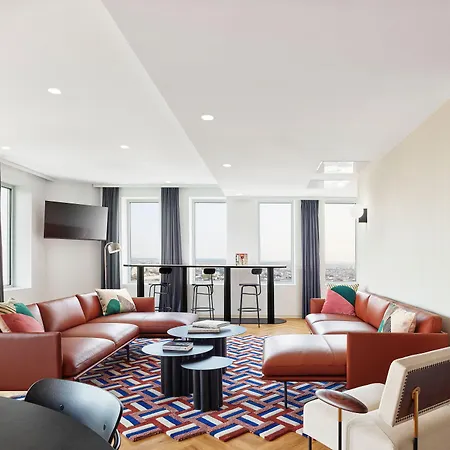 Wyndham Paris Pleyel Hotel 4*